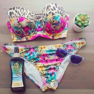Victoria's Secret Swim - Victoriaâs Secret bikini set Victoria's Secret Swim - Victoriaâs Secret bikini set